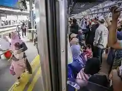 KRL Menjadi Pilihan Utama Jutaan Warga Selama Musim Libur Lebaran